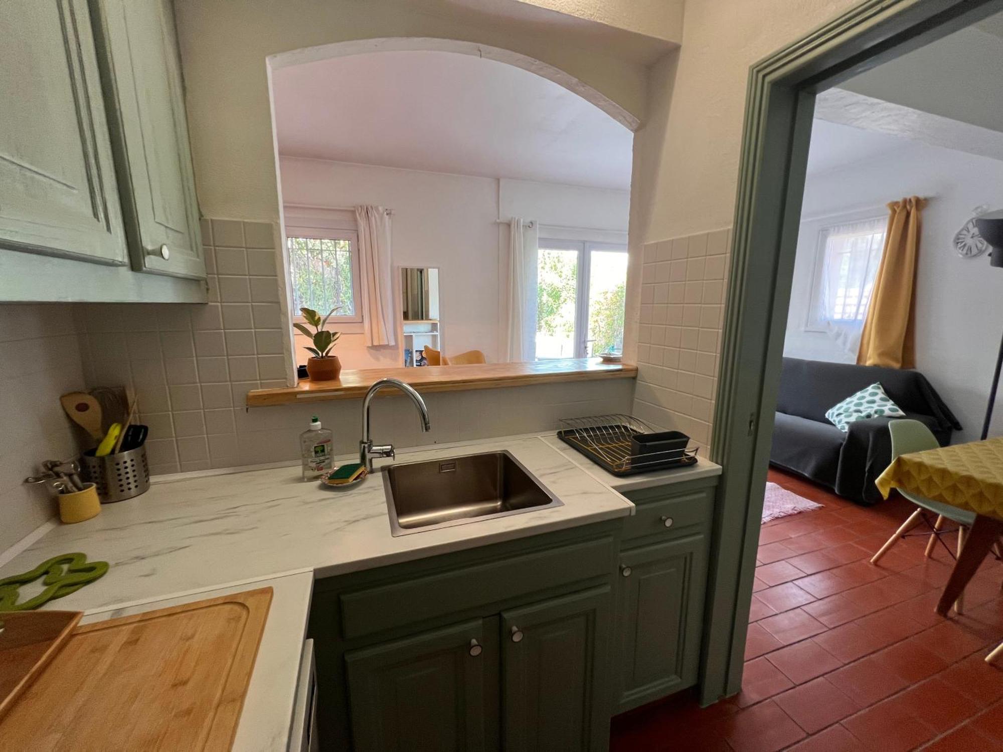 Simone, Maison, Quartier Calme, Grande Terrasse, Spa, Barbecue, 2 Apartment Frejus